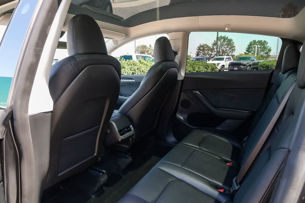 Used 2024 Tesla Model Y 2WD image 18