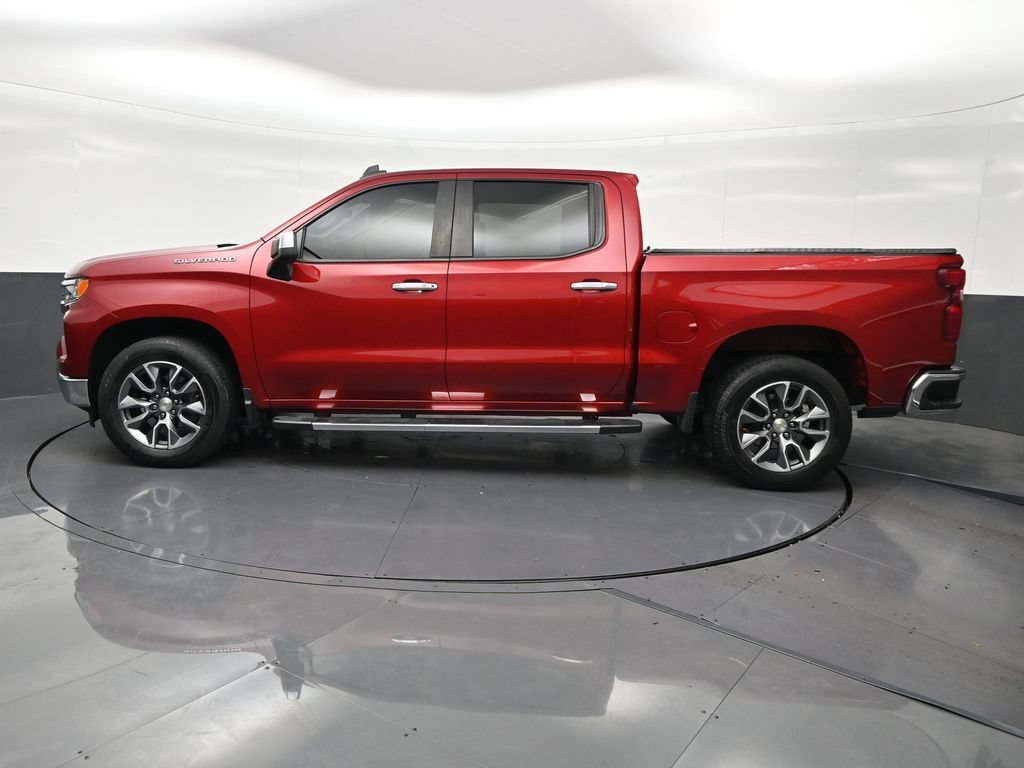 Used 2024 Chevrolet Silverado 1500 LT RWD image 2