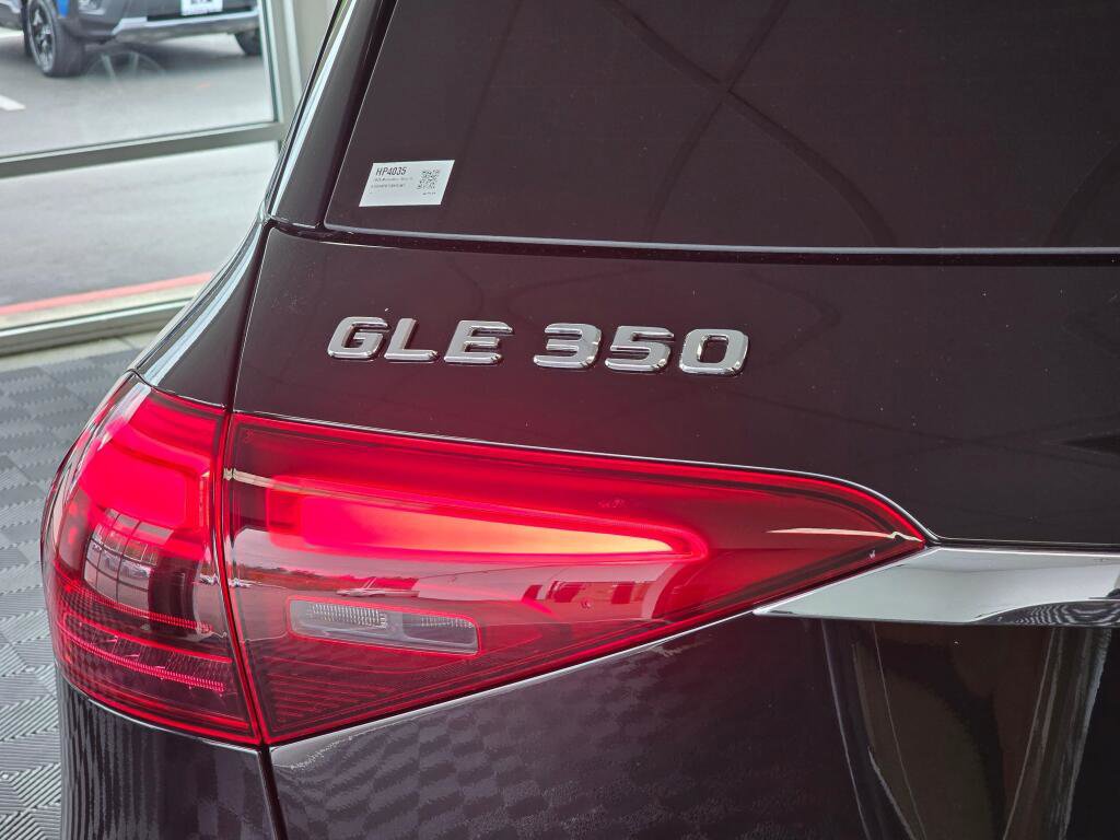 Used 2025 Mercedes-Benz GLE 350 4MATIC image 13