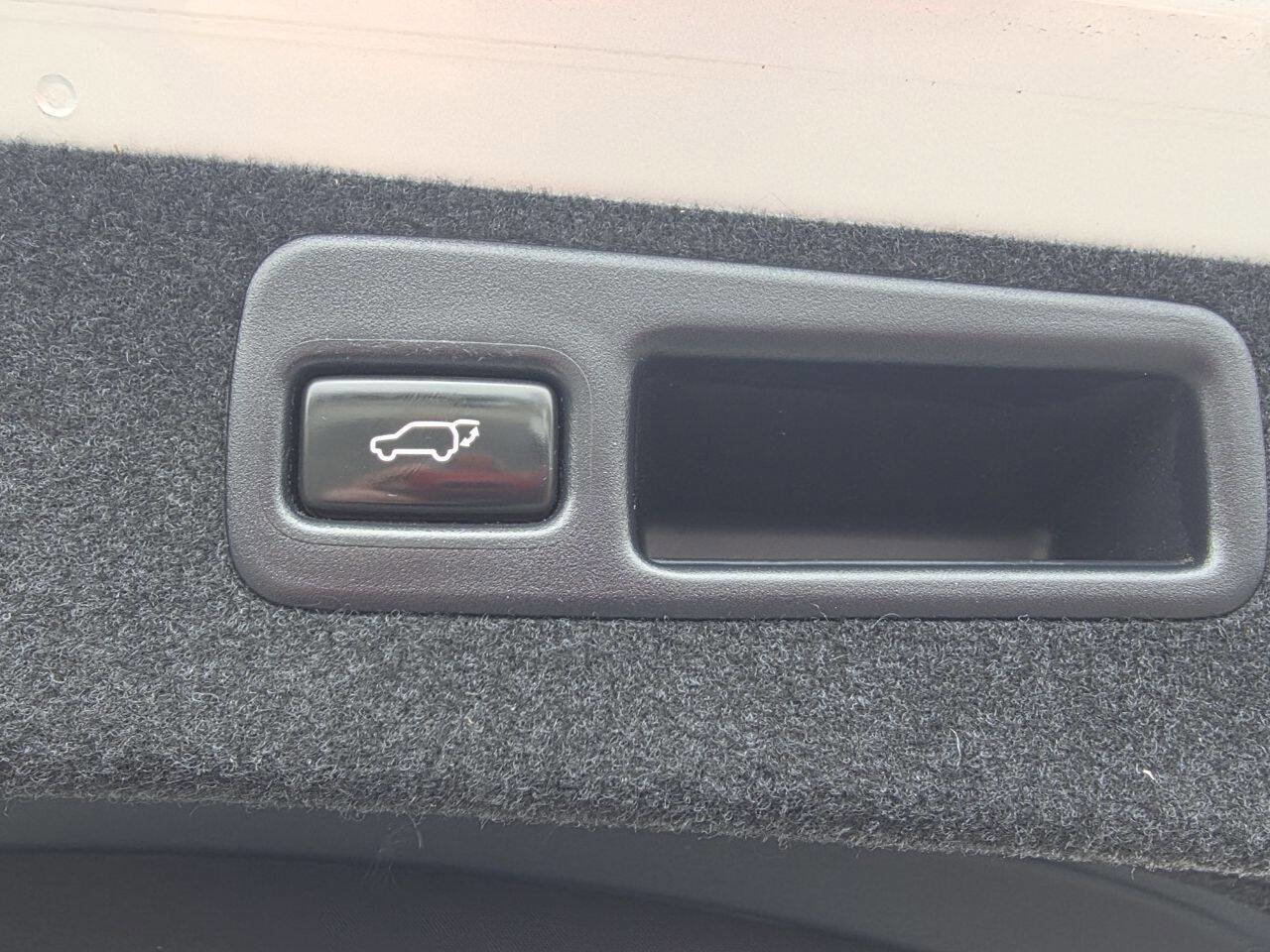 Used 2013 Lexus RX 450h Base AWD 4dr SUV w/ Navigation Pkg image 25