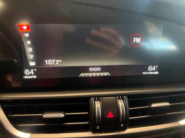 Used 2017 Alfa Romeo Giulia AWD w/ Sport Appearance Package image 28