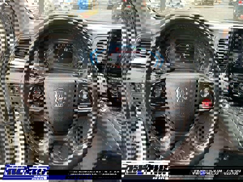 Used 2018 Honda Odyssey EX-L image 11