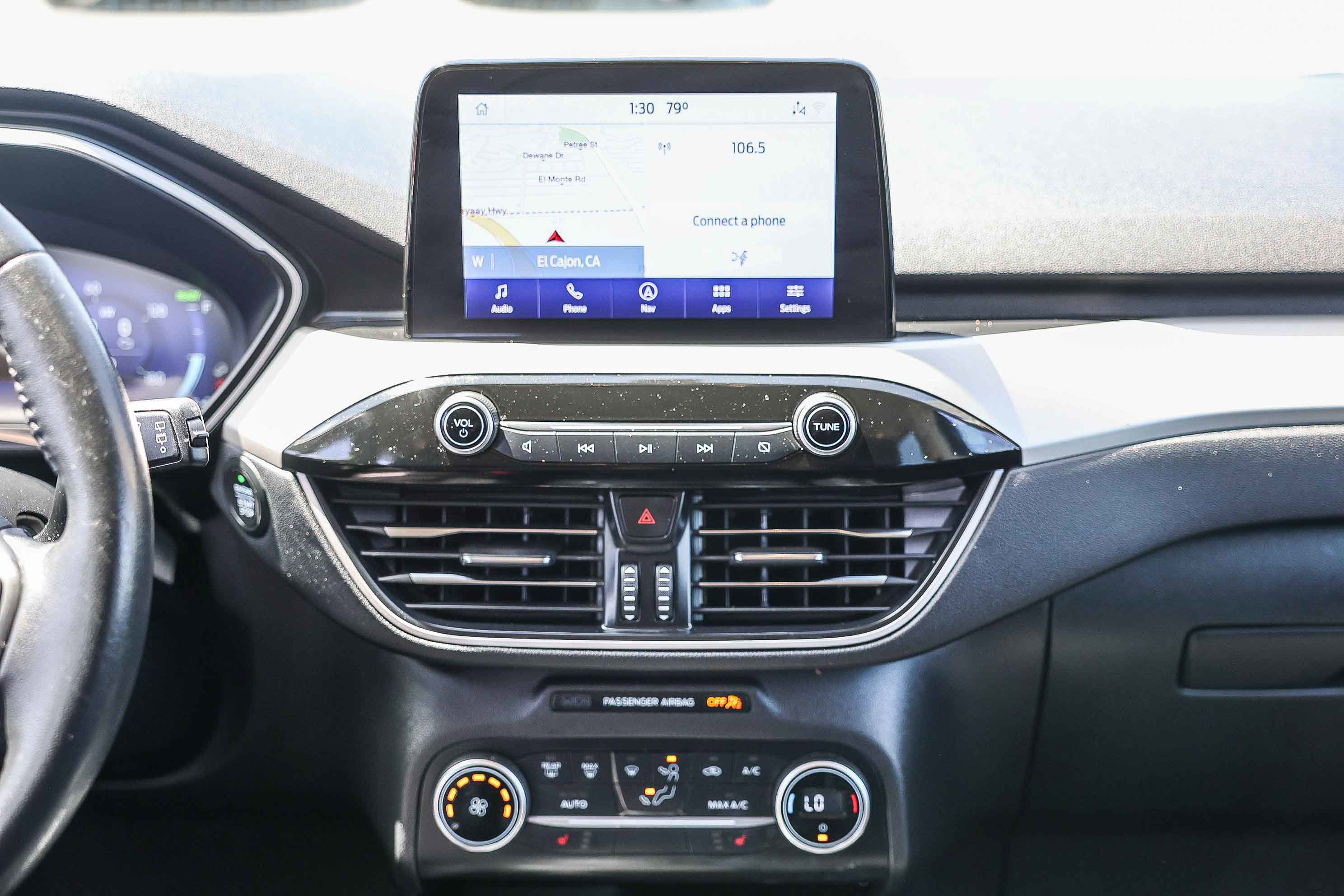 Used 2020 Ford Escape SE Sport image 3