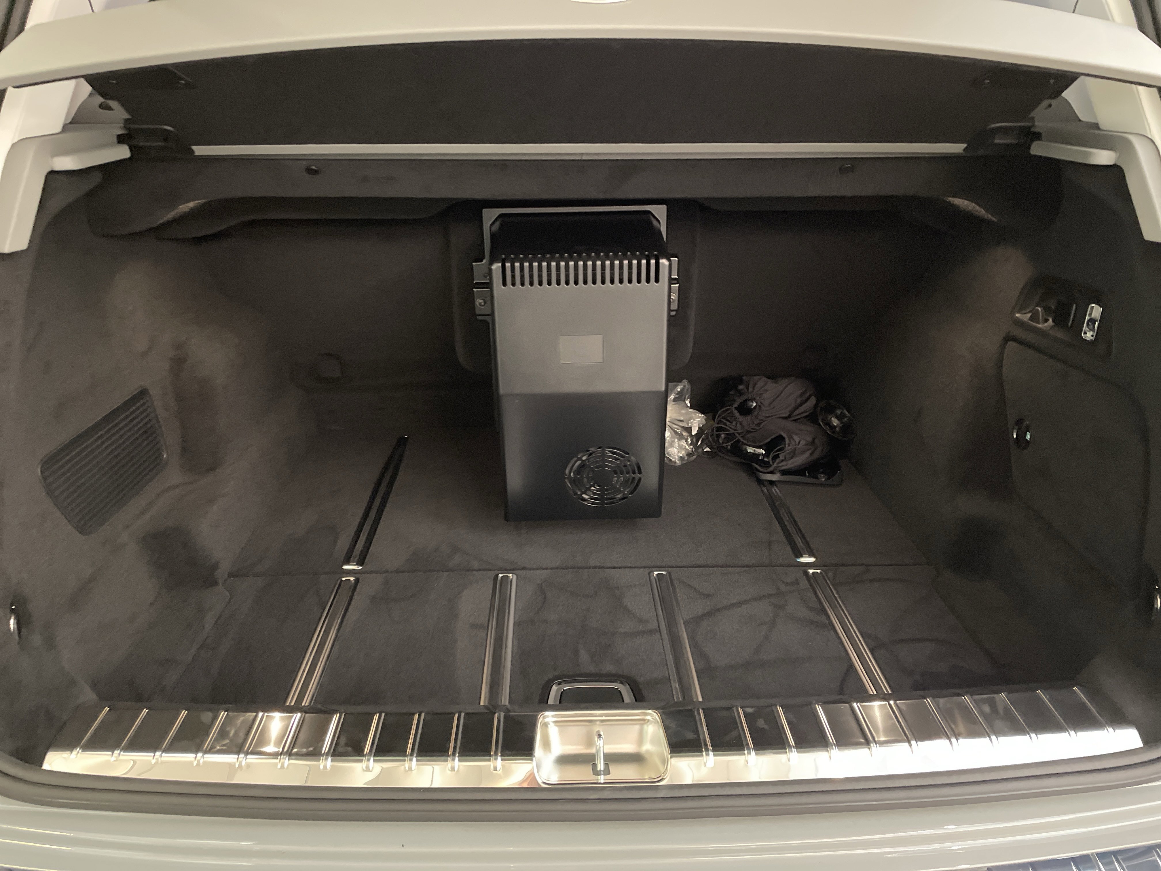 Certified 2025 Mercedes-Benz Maybach GLS 600 4MATIC image 9