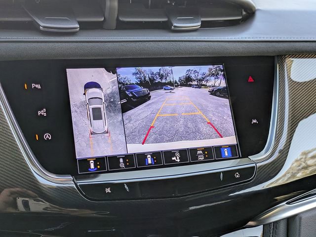 Certified 2025 Cadillac XT6 Premium Luxury w/ Platinum Package image 24