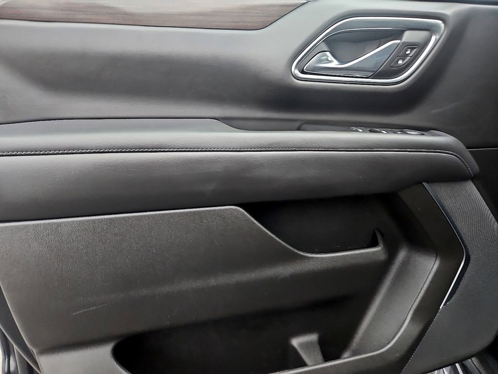 Used 2021 GMC Yukon XL SLE w/ Gmc Pro Safety Plus Package image 13