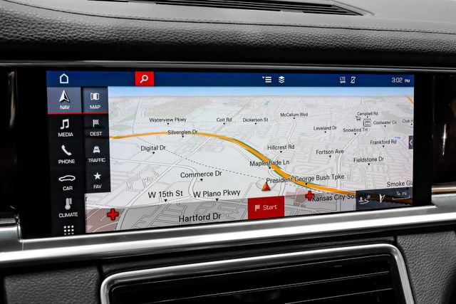Used 2018 Porsche Panamera 4S AWD/4WD image 25