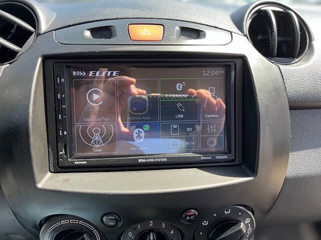 Used 2012 MAZDA MAZDA2 Sport image 14