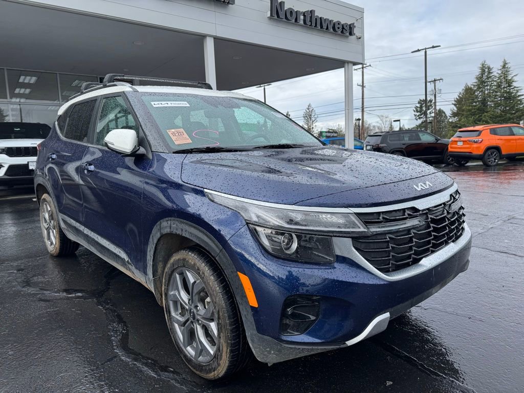 Used 2024 Kia Seltos S image 1
