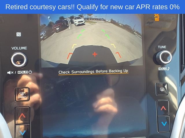 Used 2025 Subaru Outback Premium w/ Popular Package #1A AWD/4WD image 19