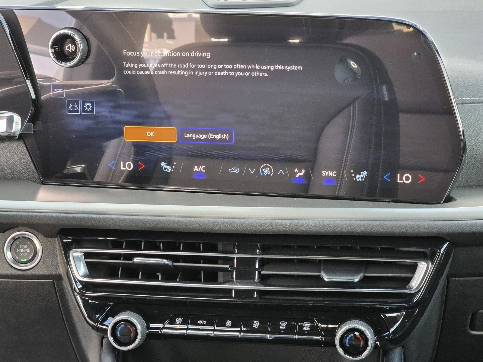 New 2025 Chevrolet Traverse LT w/ Enhanced Driving Package image 27