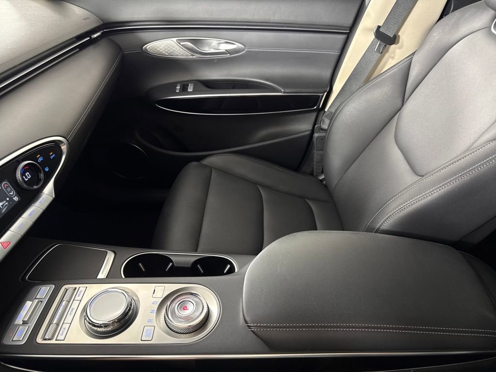 Certified 2025 Genesis GV70 2.5T image 22