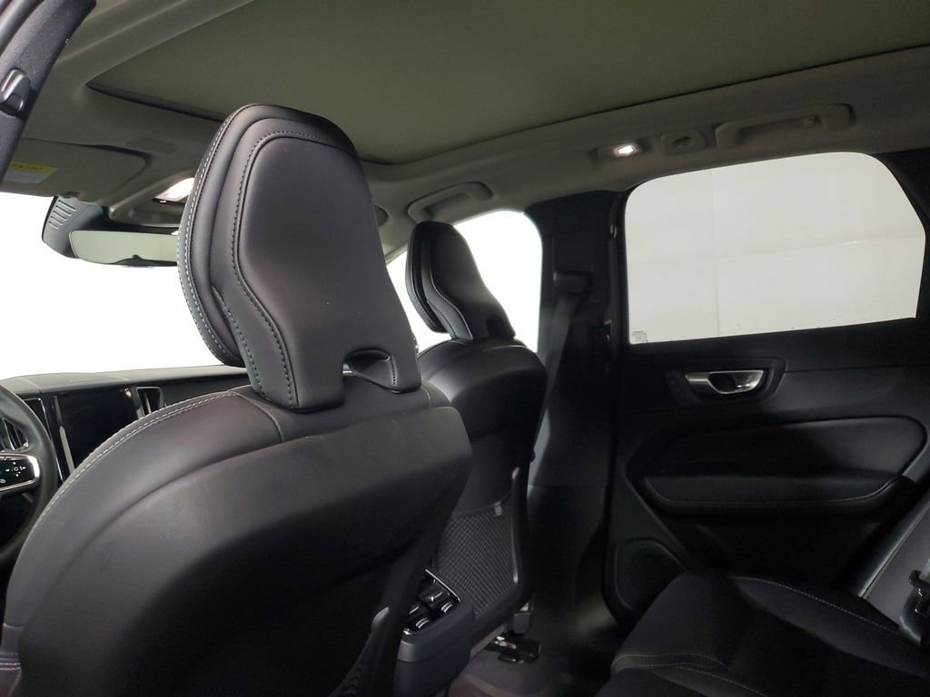 Certified 2024 Volvo XC60 B5 Ultimate w/ Protection Package Premier AWD/4WD image 14