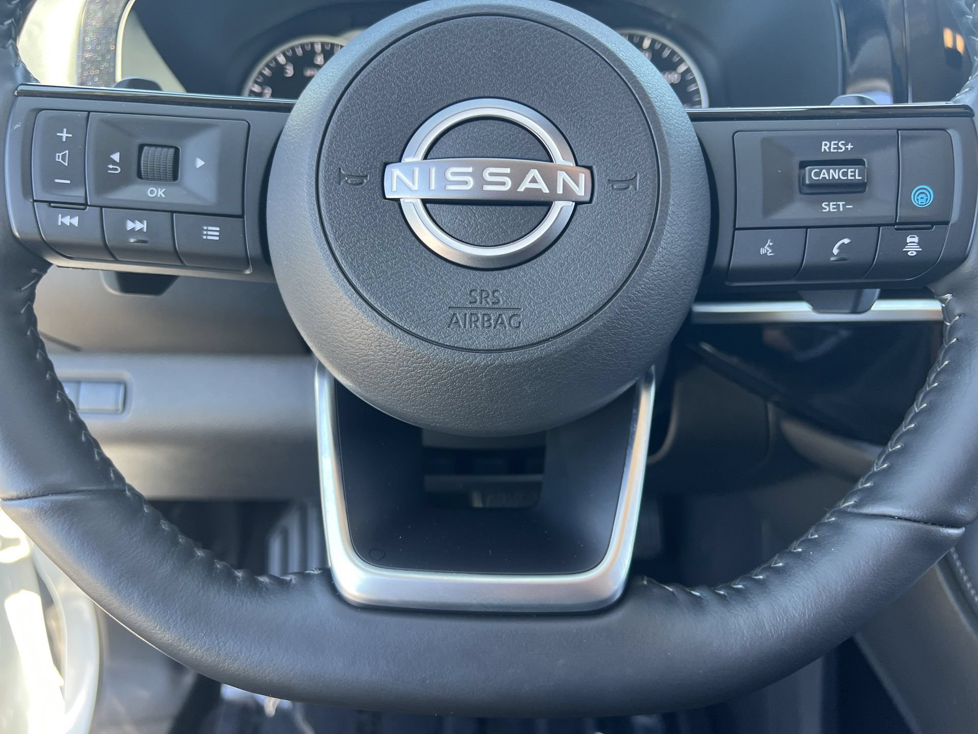 Certified 2025 Nissan Pathfinder SL AWD/4WD image 36