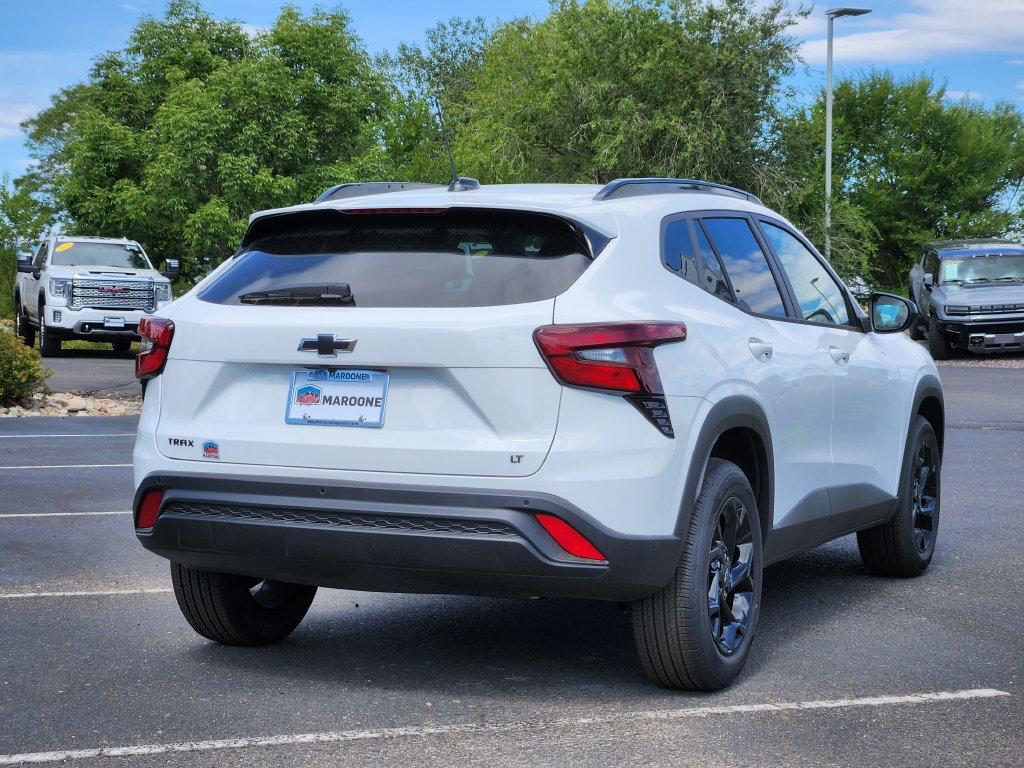 New 2026 Chevrolet Trax LT w/ Driver Confidence Package FWD image 3
