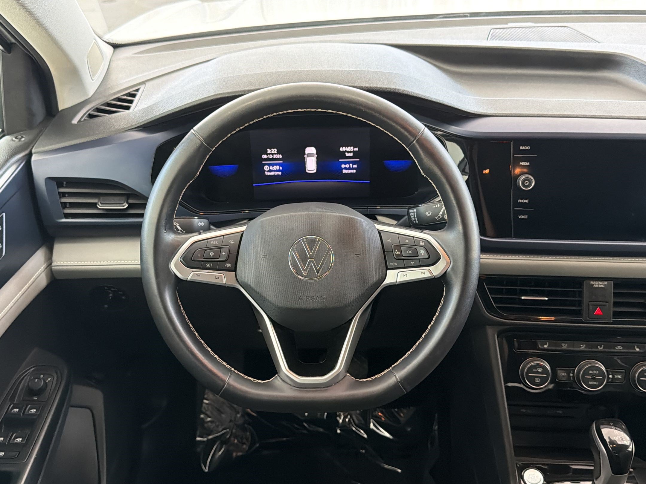 Used 2024 Volkswagen Taos SE FWD image 11