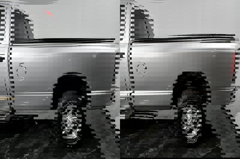 Used 2003 Dodge Ram 2500 Truck SLT image 8