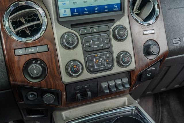 Used 2015 Ford F250 Lariat w/ Lariat Ultimate Package AWD/4WD image 28