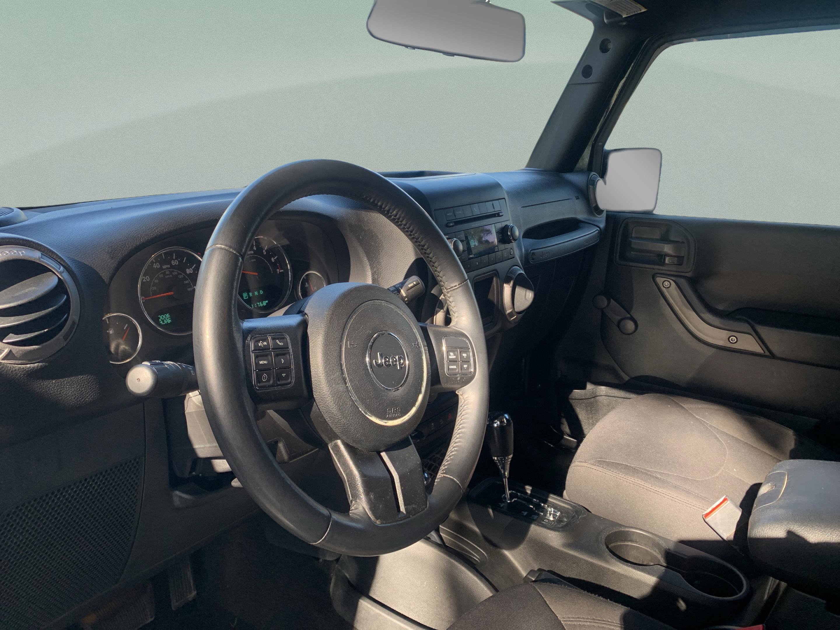 Used 2017 Jeep Wrangler Unlimited Sport w/ Connectivity Group image 12