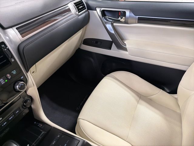 Used 2023 Lexus GX 460 Premium w/ Premium Plus Package image 25