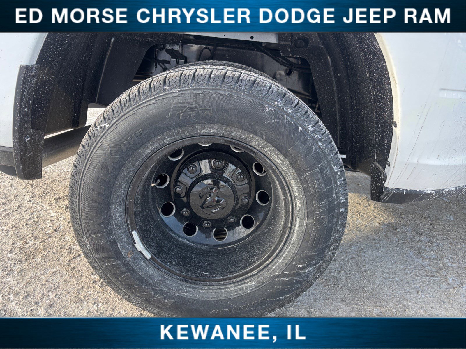 New 2026 RAM 3500 Laramie AWD/4WD image 17