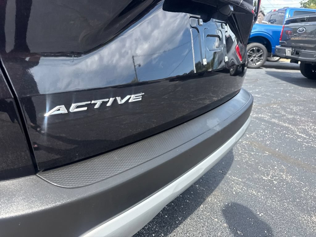 Used 2025 Ford Escape Active FWD image 11