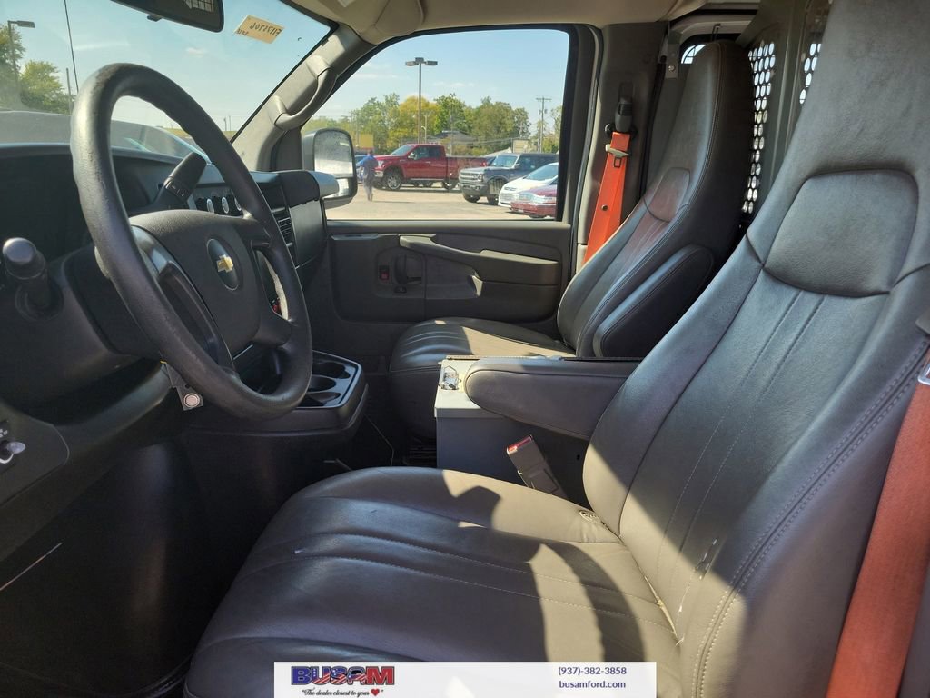 Used 2015 Chevrolet Express 2500 image 10