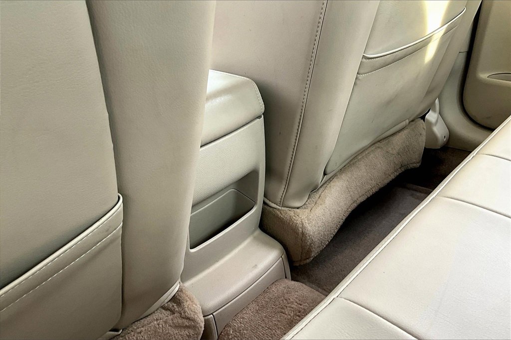 Used 2010 Chevrolet Impala LT w/ Luxury Edition Package image 10