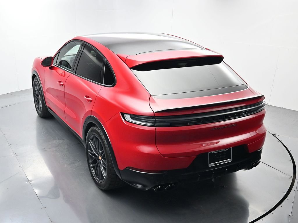 Certified 2026 Porsche Cayenne GTS AWD/4WD image 38