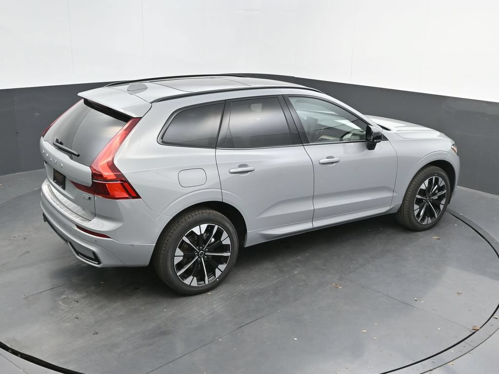 New 2026 Volvo XC60 B5 Plus w/ Protection Package Premier AWD/4WD image 34