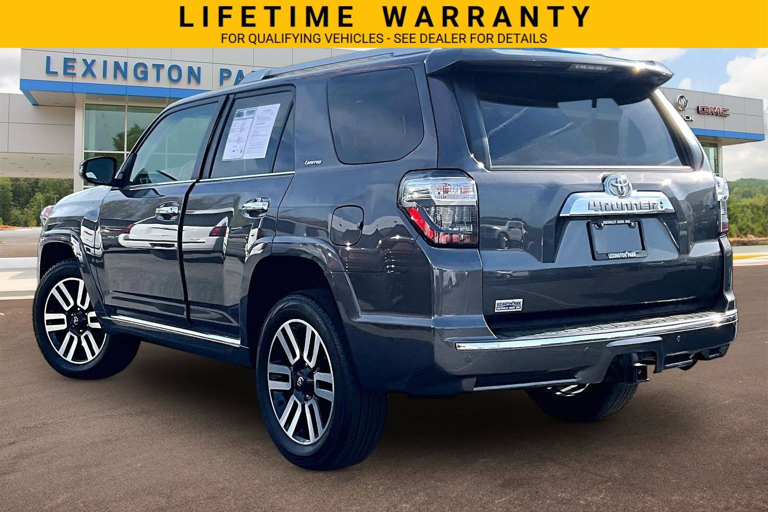 Used 2023 Toyota 4Runner Limited AWD/4WD image 2