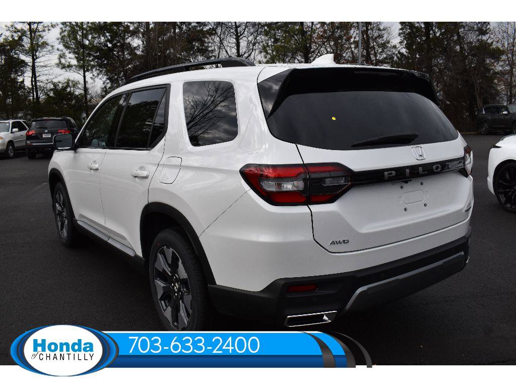New 2026 Honda Pilot Touring image 5