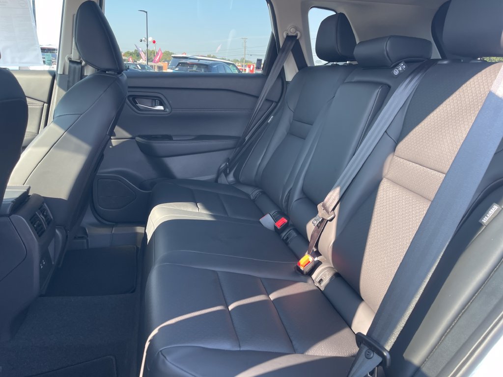 New 2026 Nissan Rogue Dark Armor AWD/4WD image 14