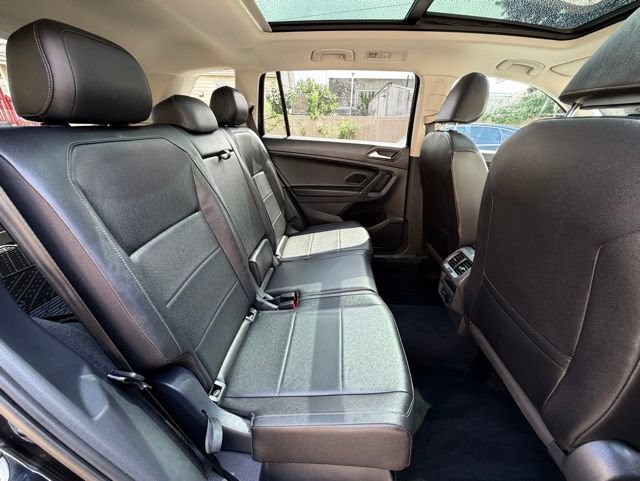 Used 2020 Volkswagen Tiguan SE AWD/4WD image 20