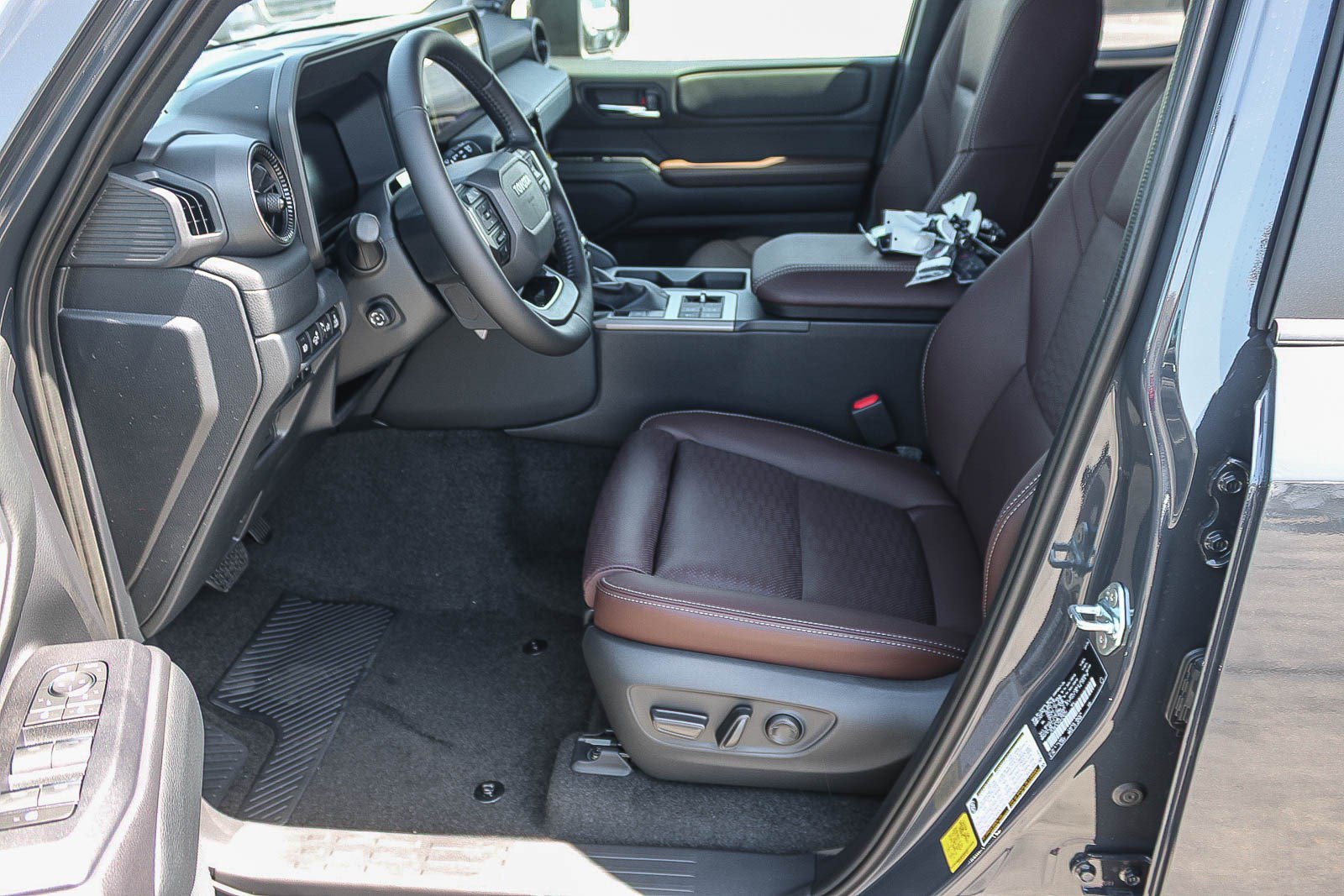 New 2027 Toyota Land Cruiser w/ Premium Package AWD/4WD image 20