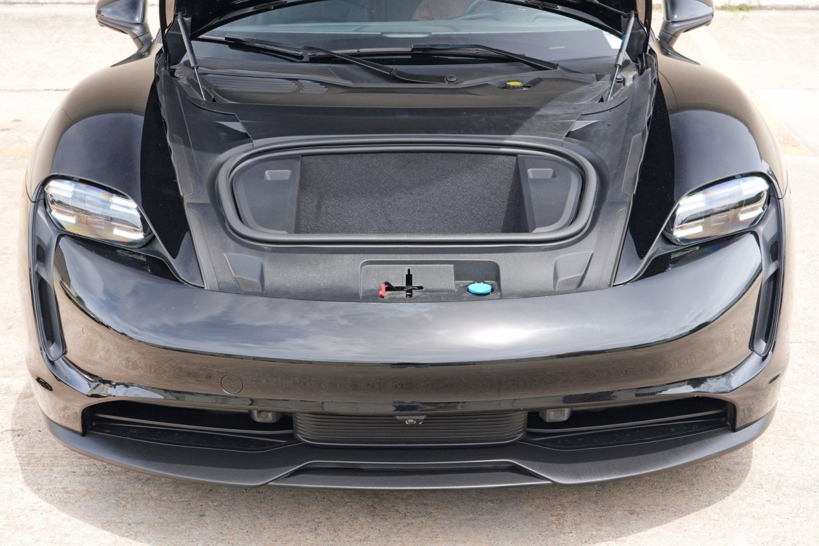 Used 2020 Porsche Taycan 4S AWD/4WD image 8