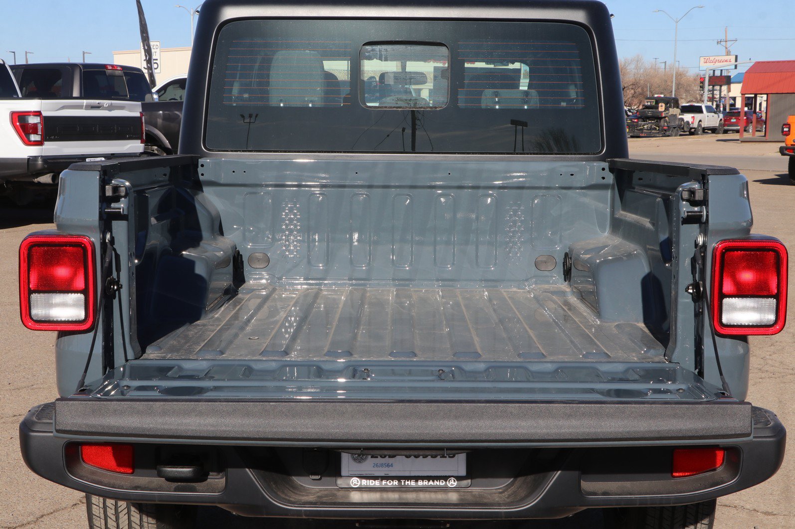 New 2026 Jeep Gladiator Sport AWD/4WD image 28
