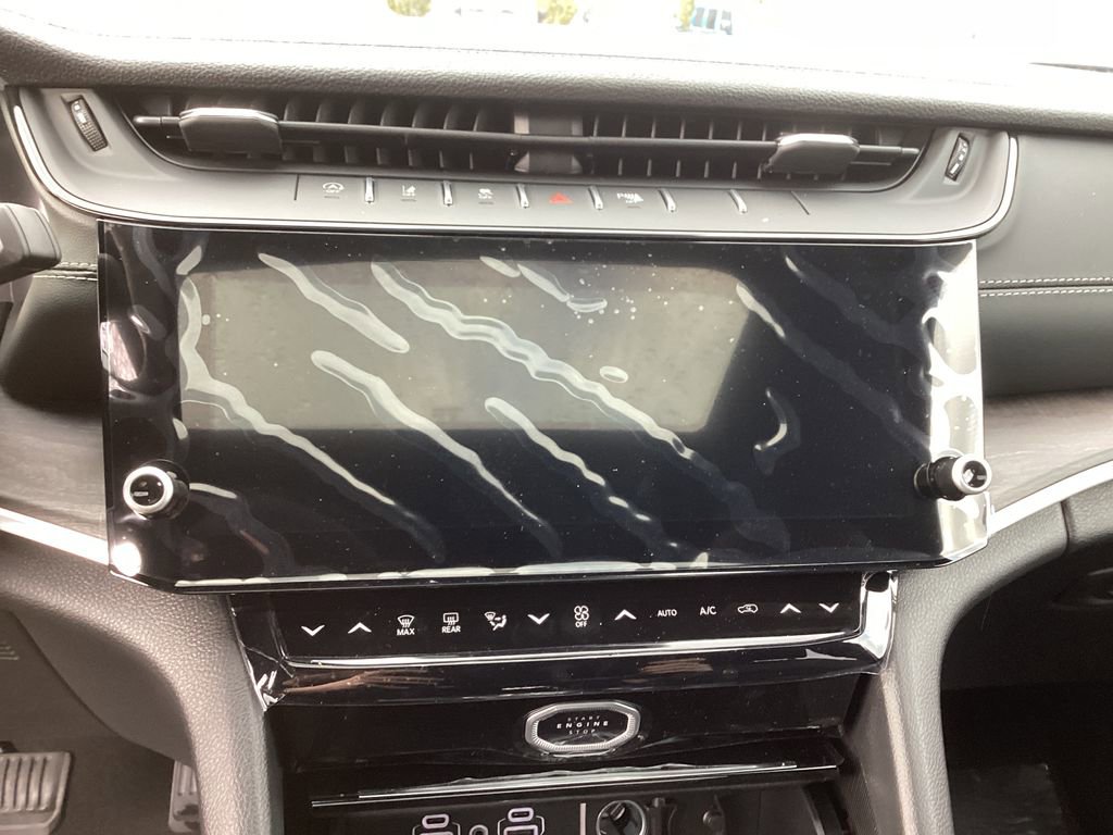 New 2026 Jeep Grand Cherokee L 4WD image 33