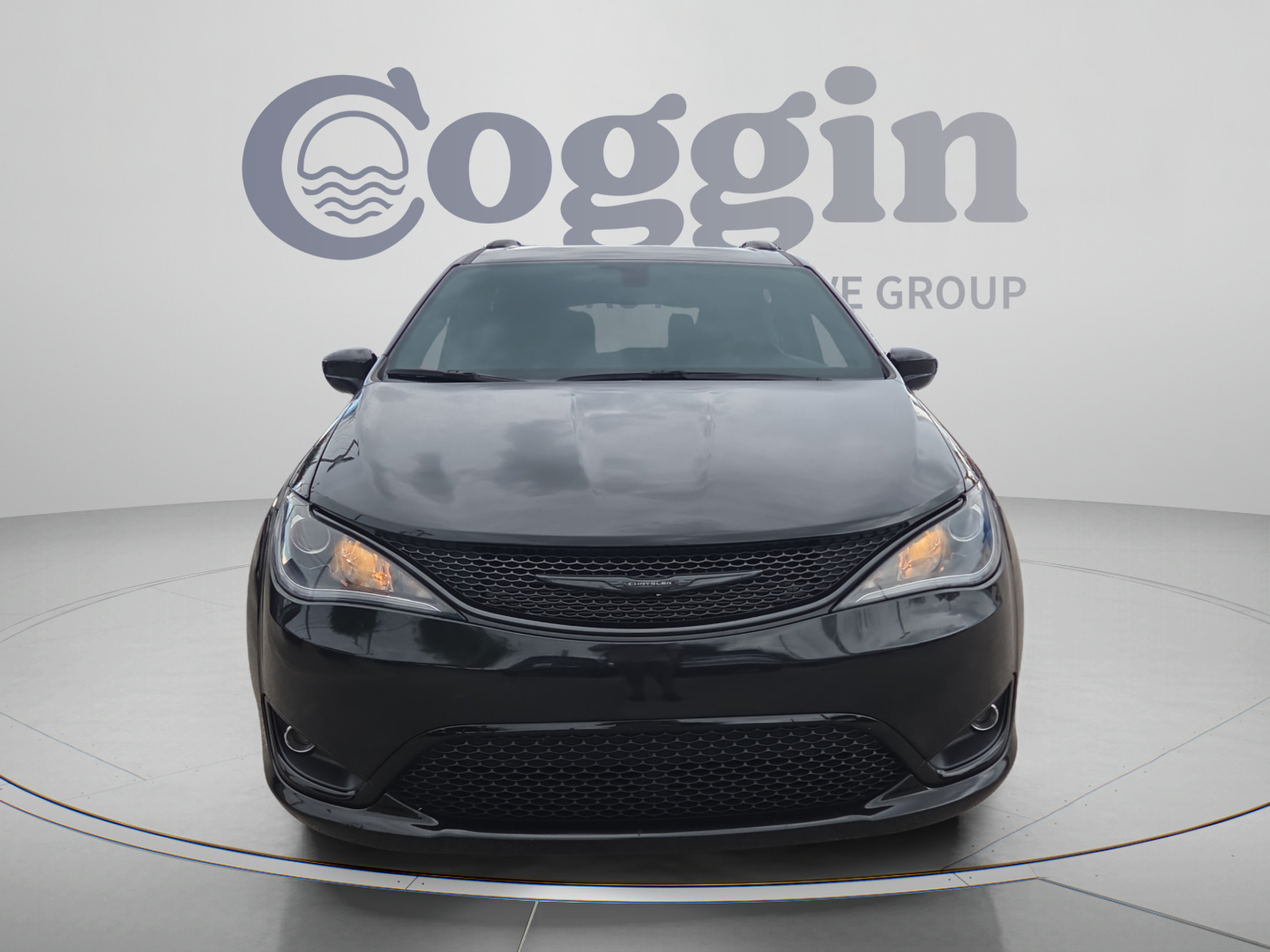 Used 2019 Chrysler Pacifica Touring-L Plus w/ S Appearance Package FWD image 8