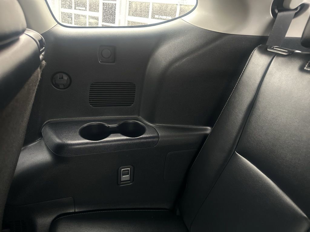 Used 2021 Toyota Highlander Platinum image 32