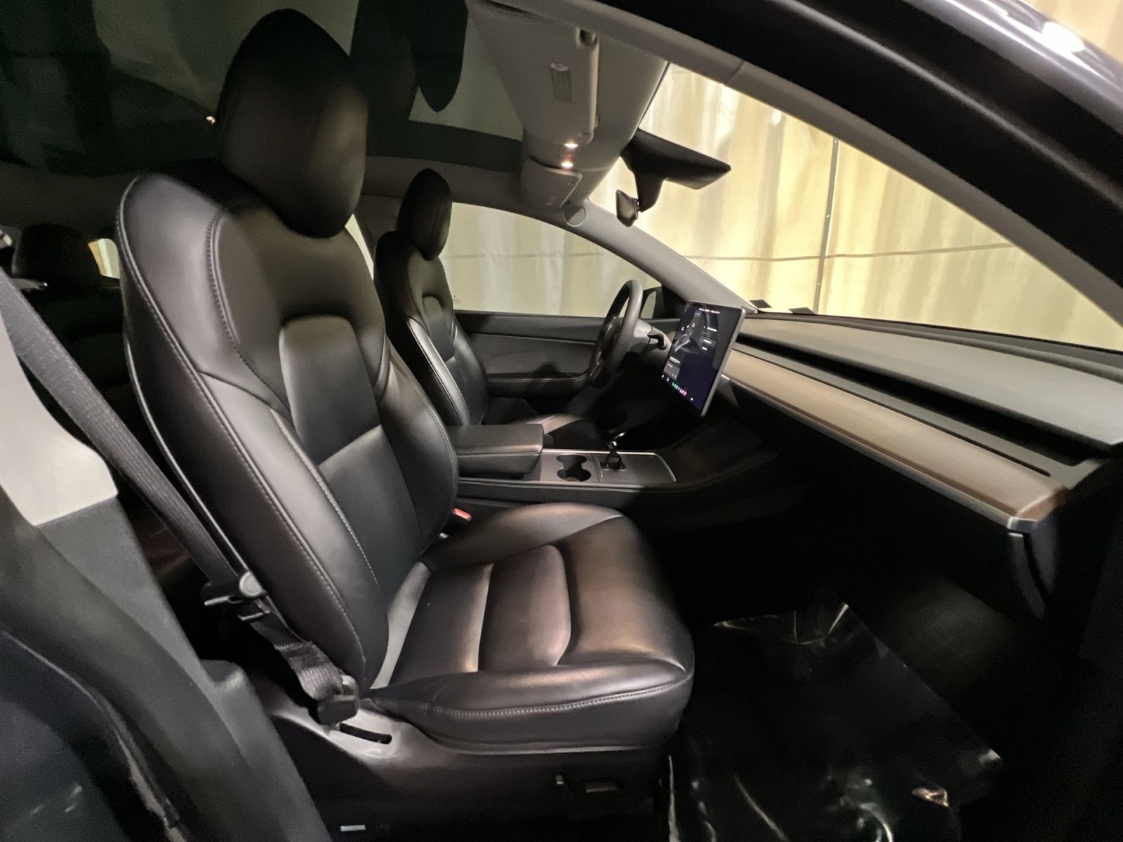 Used 2022 Tesla Model Y Performance AWD/4WD image 29