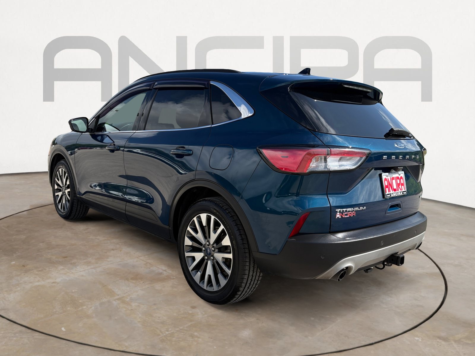 Used 2020 Ford Escape Titanium AWD/4WD image 8