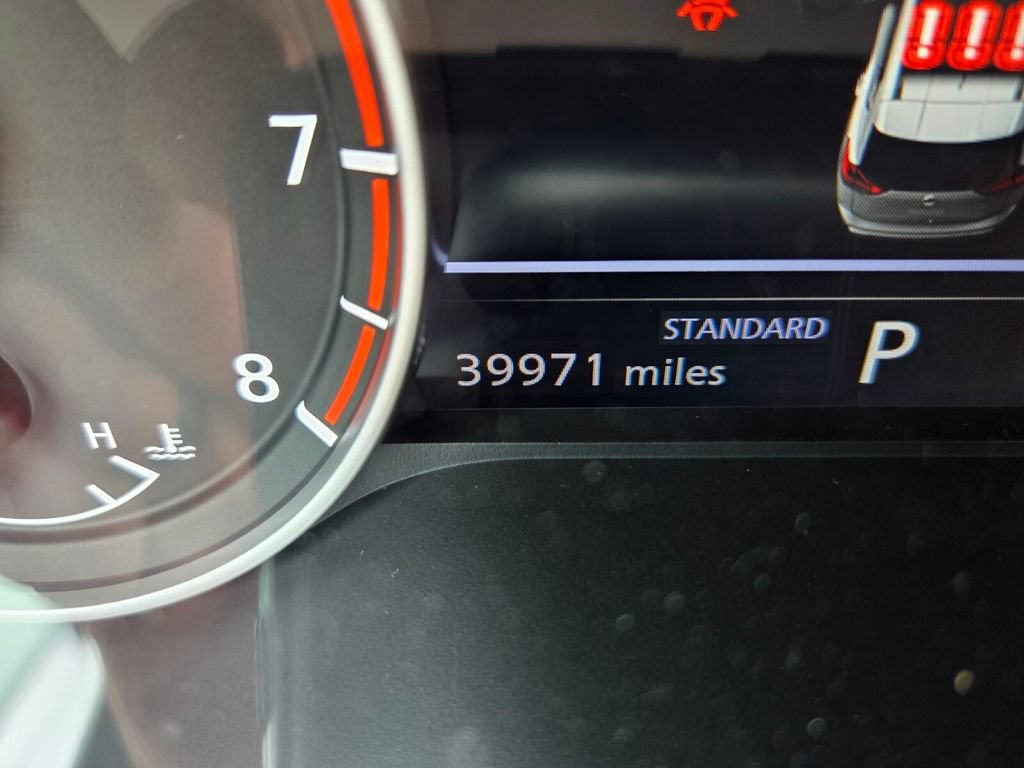 Used 2025 Nissan Rogue SV FWD image 22