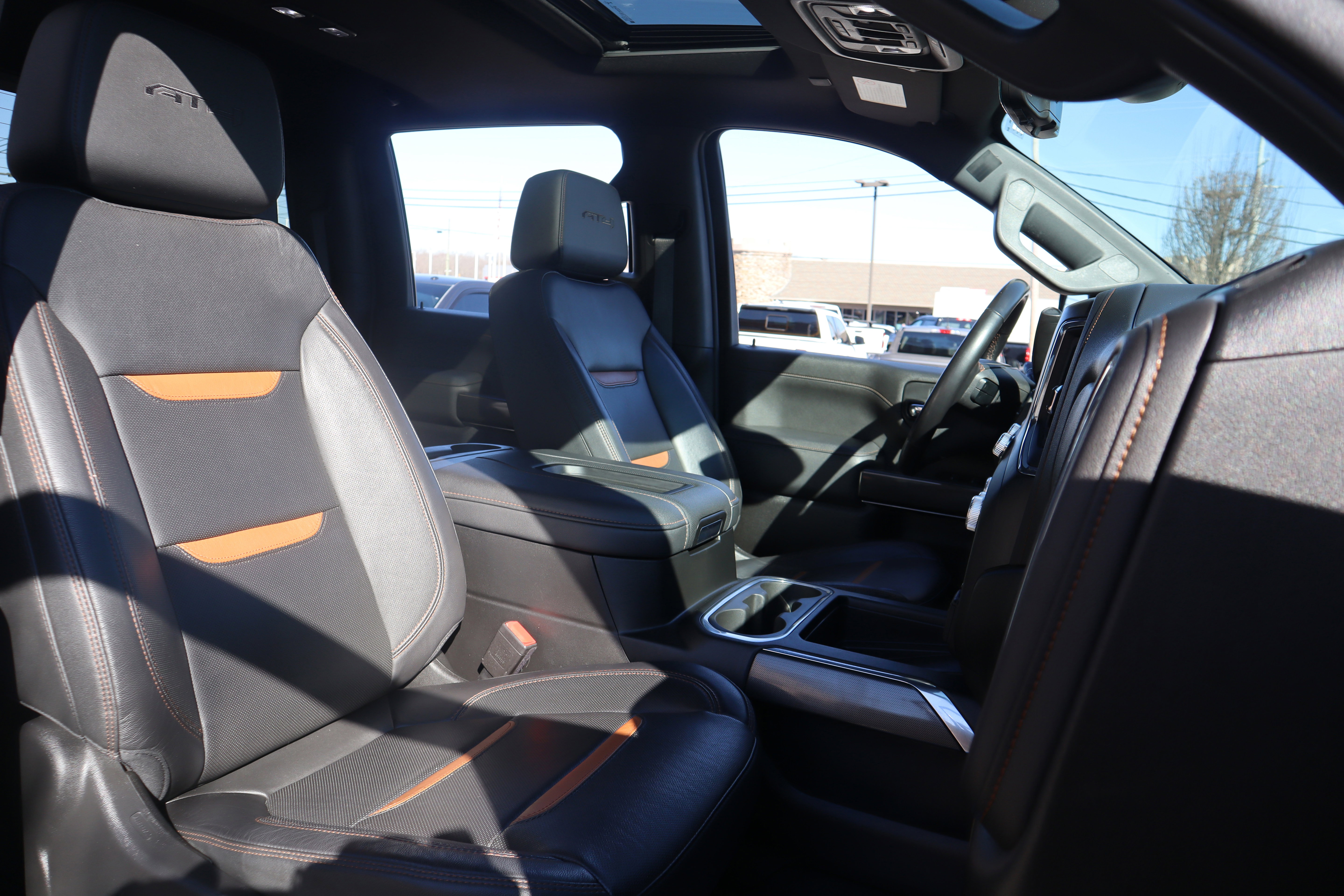 Used 2022 GMC Sierra 2500 AT4 w/ AT4 Premium Plus Package image 37