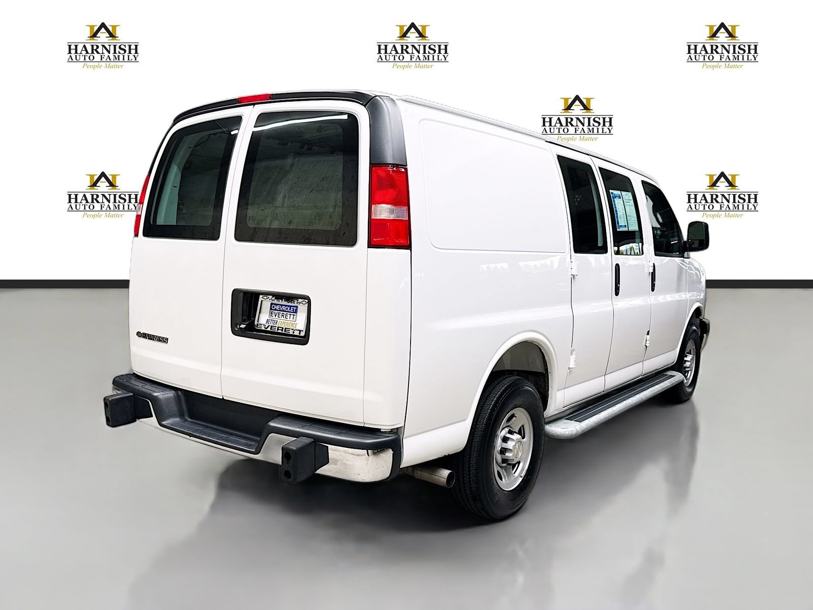 Used 2025 Chevrolet Express 2500 w/ Driver Convenience Package RWD image 6