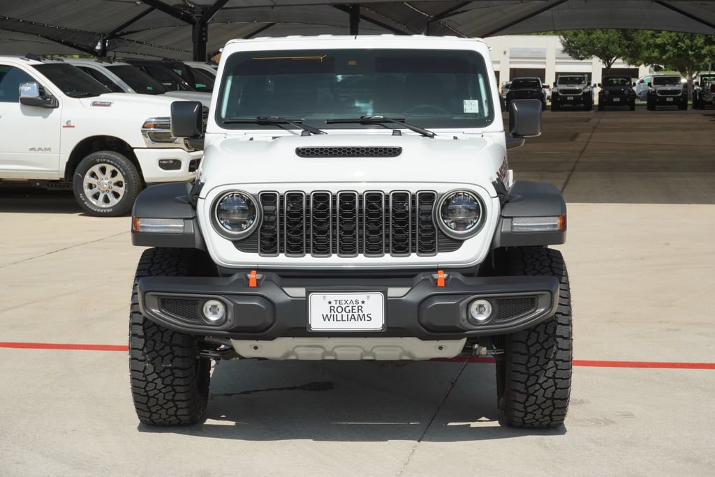 Used 2025 Jeep Gladiator Mojave w/ Convenience Group AWD/4WD image 6