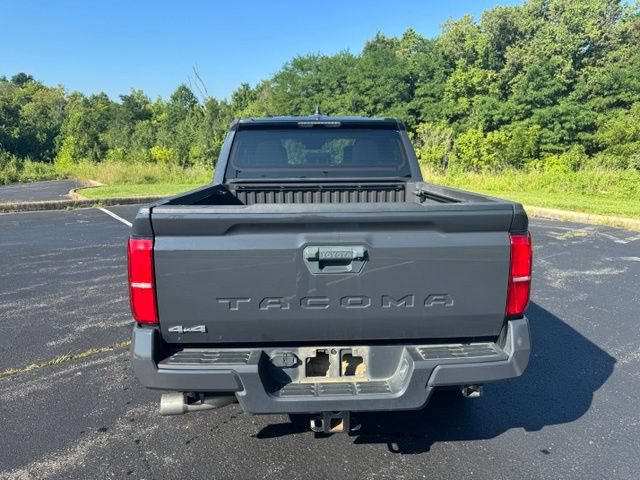 Used 2024 Toyota Tacoma SR5 AWD/4WD image 4