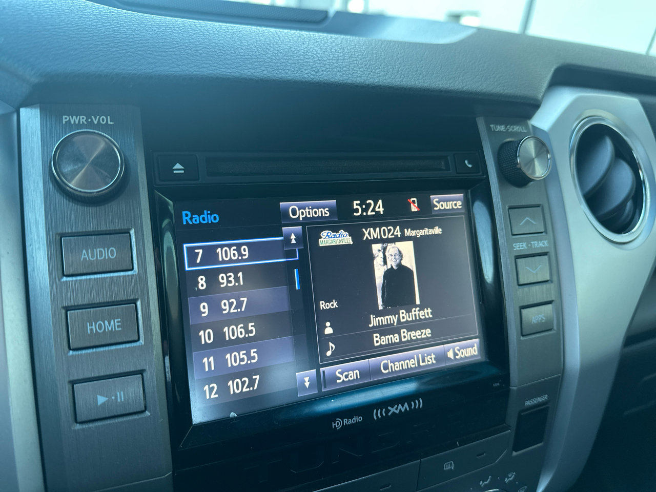 Used 2014 Toyota Tundra SR image 26