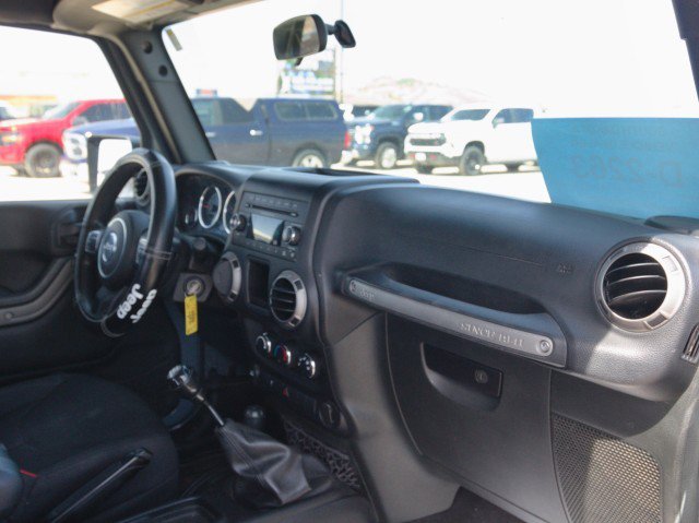 Used 2015 Jeep Wrangler Sport image 26