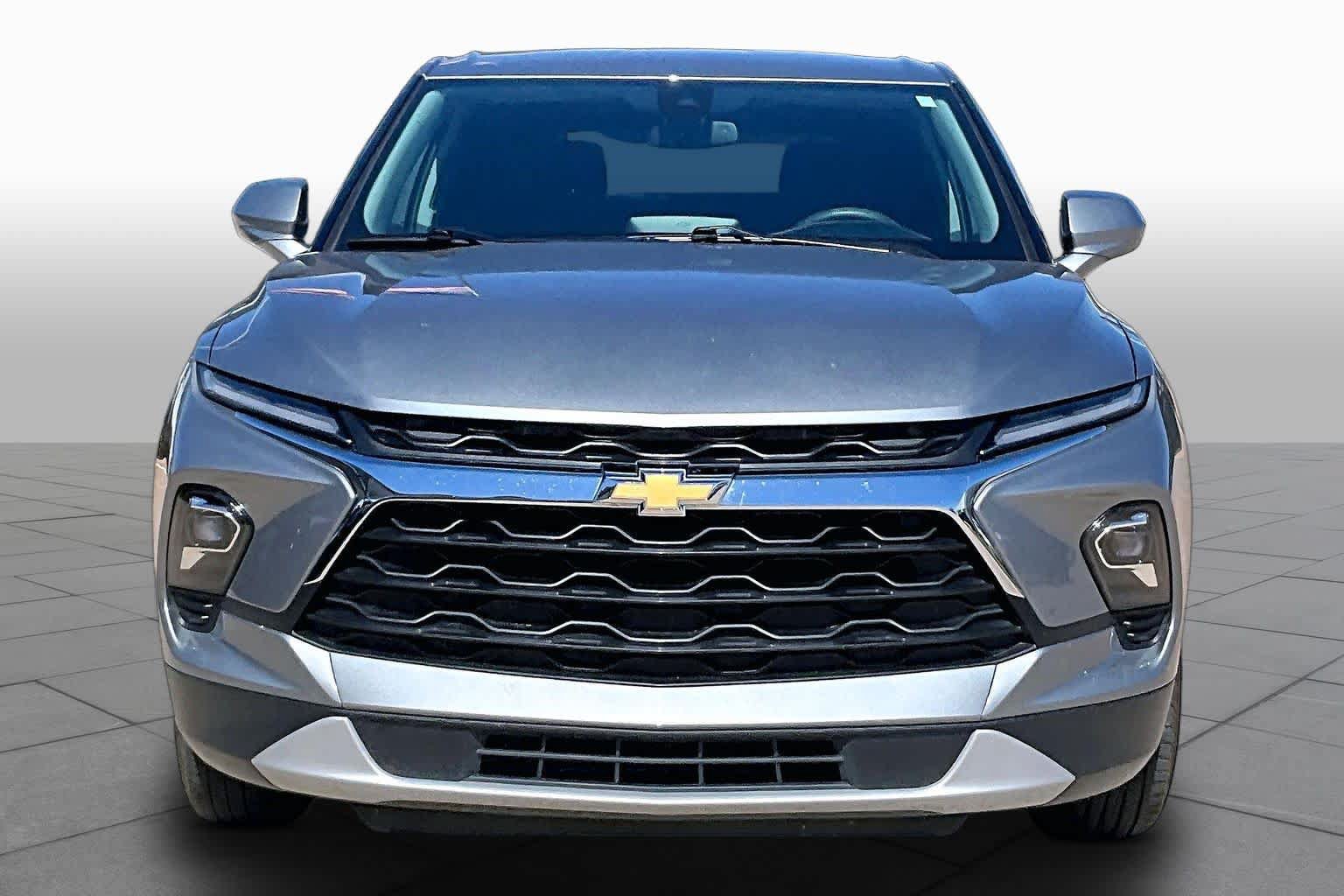 Used 2026 Chevrolet Blazer LT FWD image 4